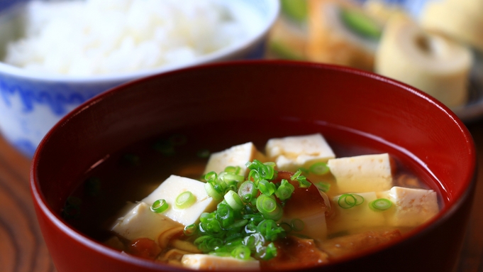 【直前割◇朝食付き】お一人様4，400円引き！自家栽培野菜・ほっこり朝食で1日をスタート♪◆一棟貸◆